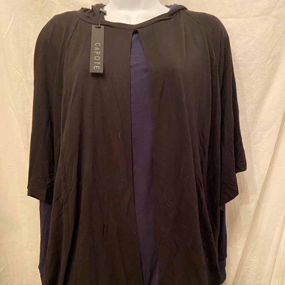 Capote black/ navy cape style top